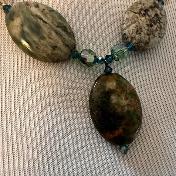 Green Rainforest Jasper Stone and Bead Pendant Necklace - Picture 2 of 6